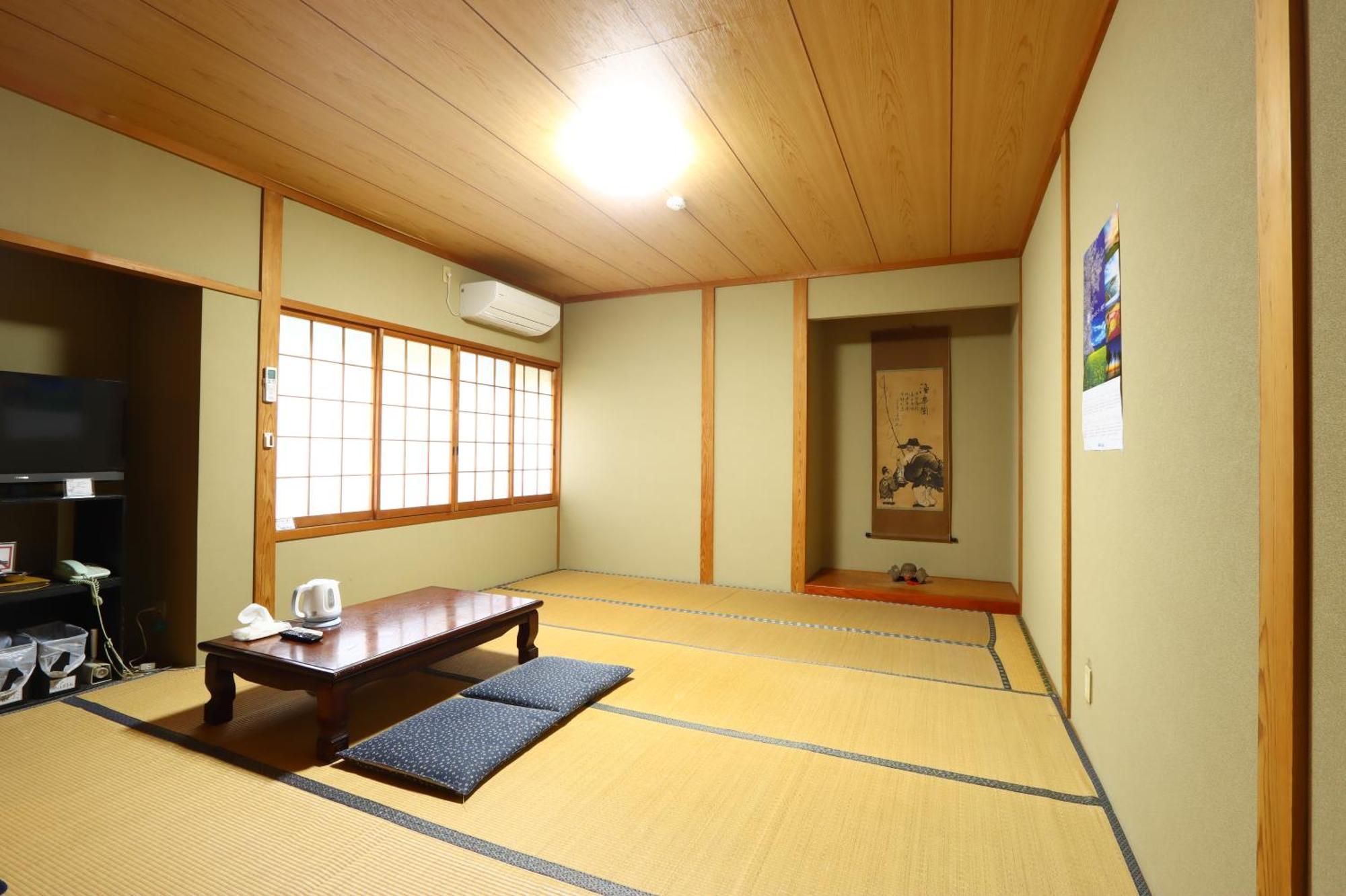 Kenrokuen Hotel Nobeoka Buitenkant foto